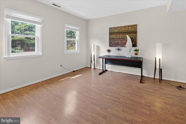 43 SARATOGA DR, West Windsor, NJ 08550