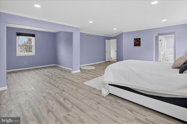 43 SARATOGA DR, West Windsor, NJ 08550