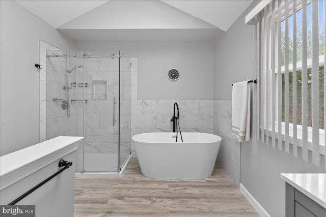 43 SARATOGA DR, West Windsor, NJ 08550