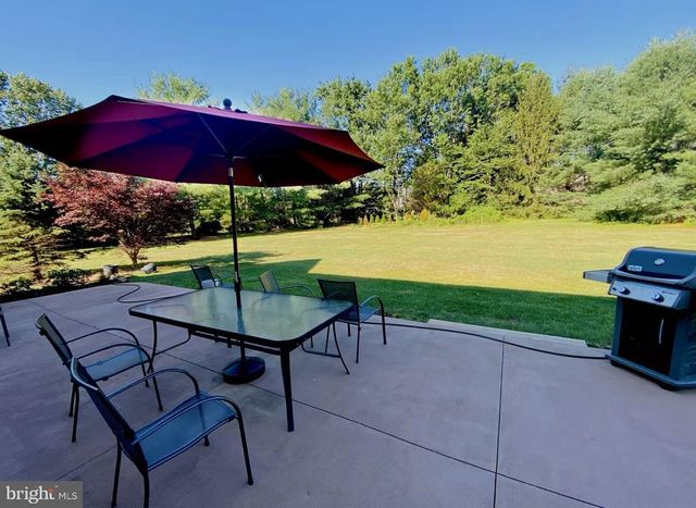 43 SARATOGA DR, West Windsor, NJ 08550