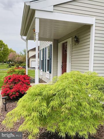 43 SARATOGA DR, West Windsor, NJ 08550