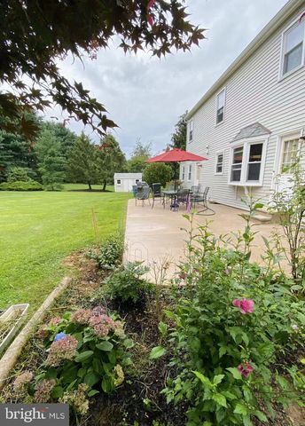 43 SARATOGA DR, West Windsor, NJ 08550