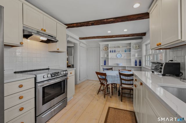 20 Diving Street, Stonington, CT 06378
