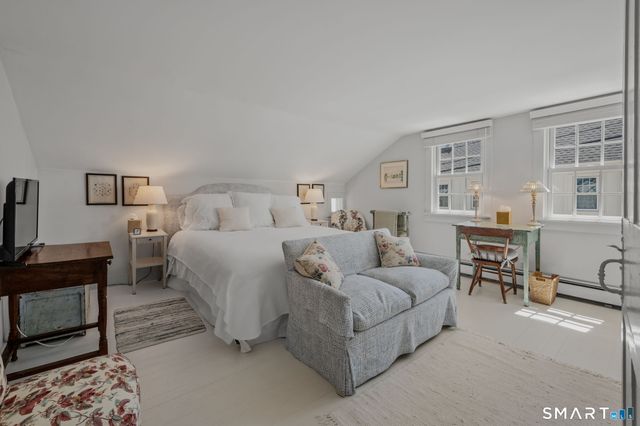 20 Diving Street, Stonington, CT 06378