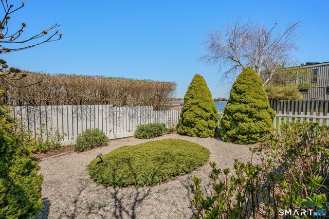 20 Diving Street, Stonington, CT 06378
