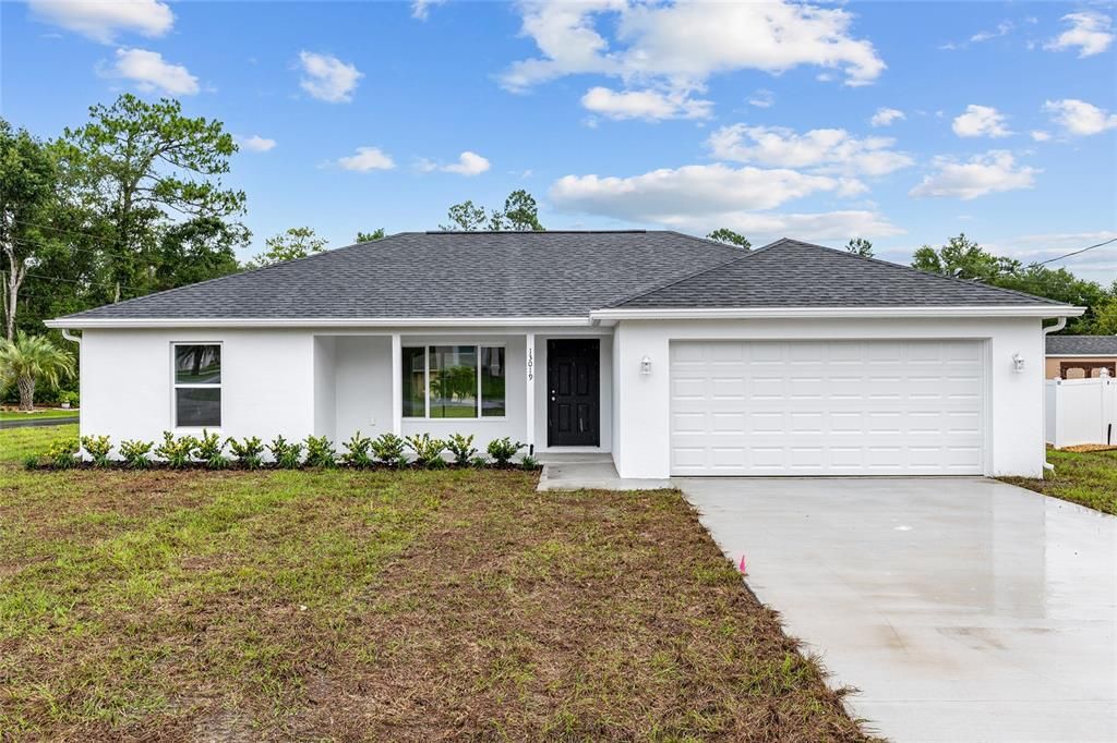 19 MALAUKA RADIAL DRIVE, Ocklawaha, FL 32179