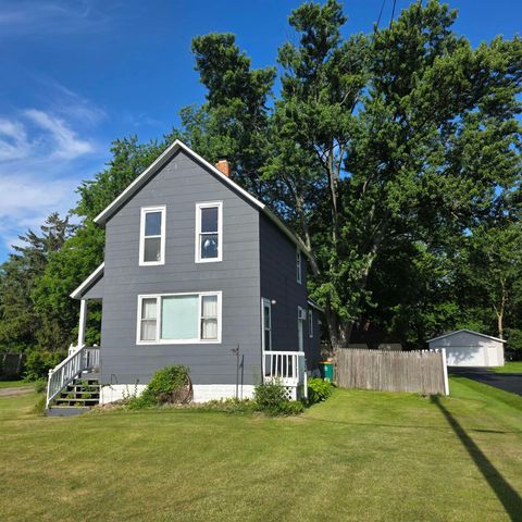 93 State Park Drive, Bay City, MI 48706