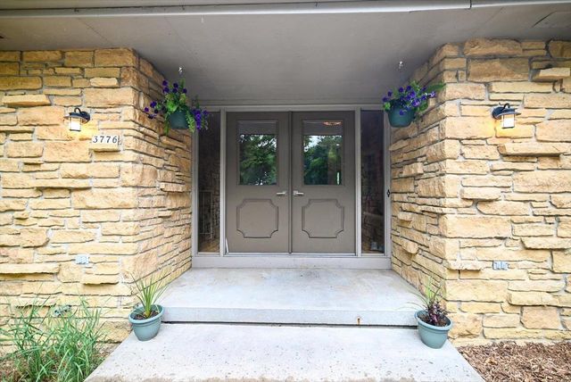 3776 Robin Hood Way, Madison, WI 53718