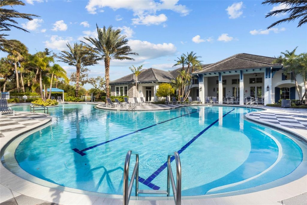 Image 39 of property listing at 12520 SHIMMERING OAK CIRCLE, Venice, FL 34293