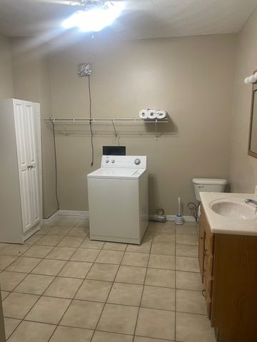 2718 5th Avenue, Huntington, WV 25702