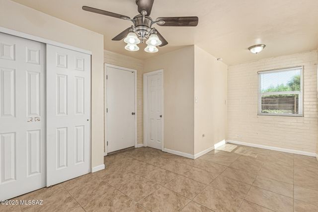 970 N Dodge Boulevard, Tucson, AZ 85716