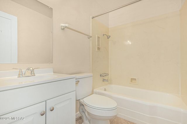 970 N Dodge Boulevard, Tucson, AZ 85716