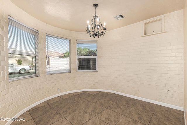 970 N Dodge Boulevard, Tucson, AZ 85716