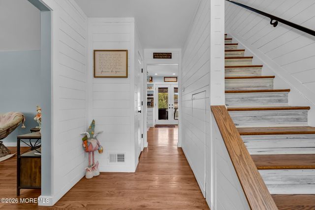 4 Oak Leaf Lane, Toms River, NJ 08755