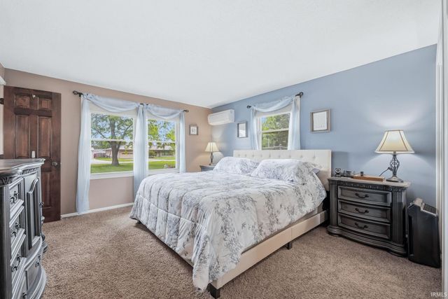1008 Orlando Drive, Fort Wayne, IN 46825