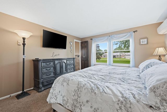 1008 Orlando Drive, Fort Wayne, IN 46825