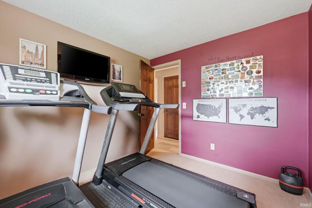 1008 Orlando Drive, Fort Wayne, IN 46825