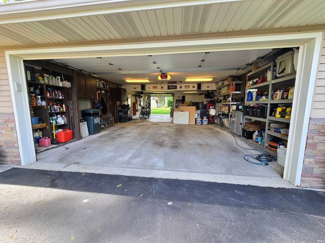1008 Orlando Drive, Fort Wayne, IN 46825
