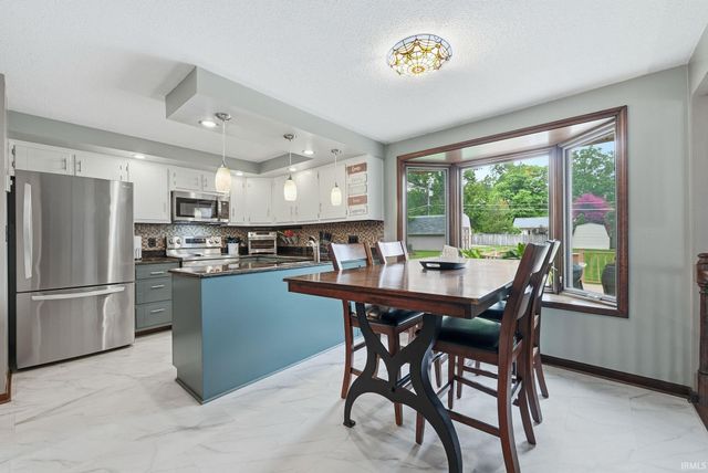 1008 Orlando Drive, Fort Wayne, IN 46825