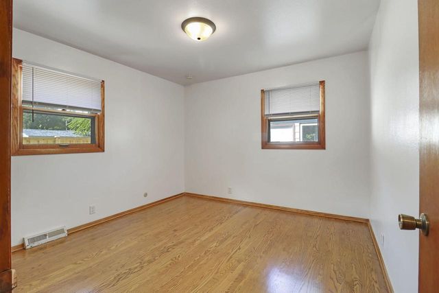 1912 35th PLACE, Kenosha, WI 53140