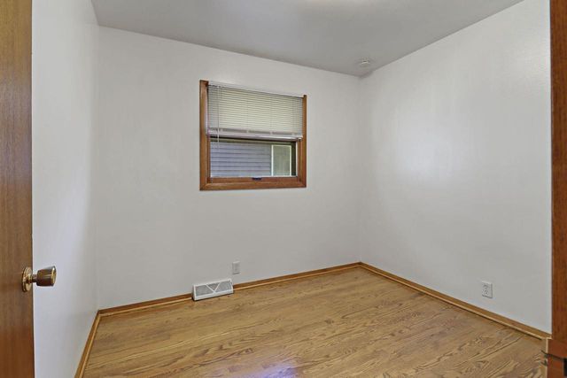 1912 35th PLACE, Kenosha, WI 53140