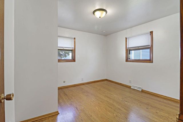 1912 35th PLACE, Kenosha, WI 53140