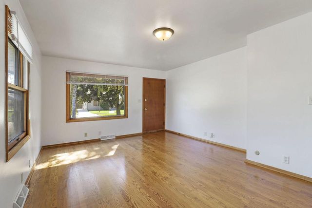 1912 35th PLACE, Kenosha, WI 53140