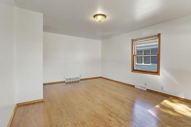 1912 35th PLACE, Kenosha, WI 53140