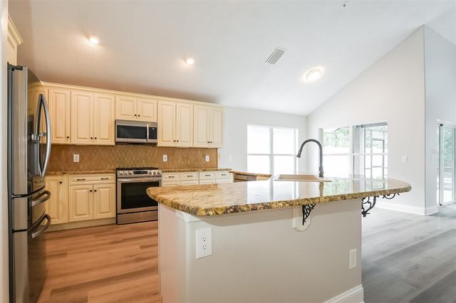 176 HANGING MOSS DRIVE, Oviedo, FL 32765