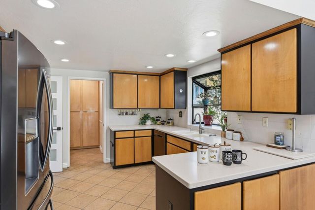 10112 Adelheid Court, Cupertino, CA 95014