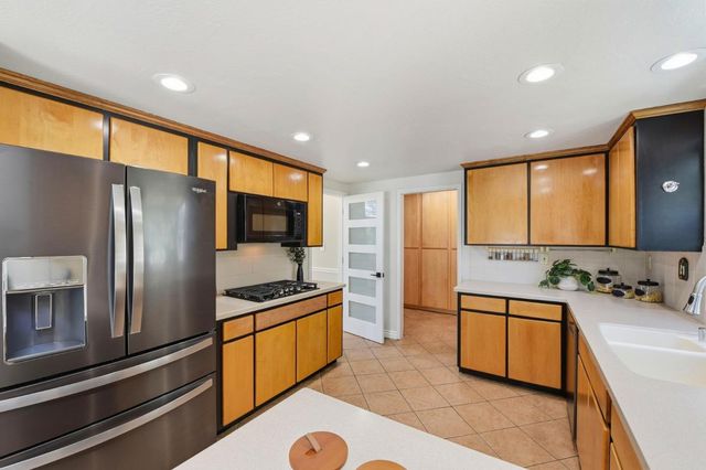10112 Adelheid Court, Cupertino, CA 95014