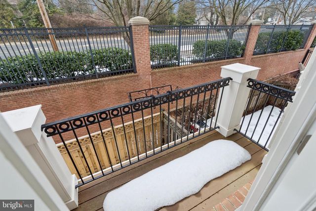 7004 EASTERN RED CEDAR LN, Mclean, VA 22101