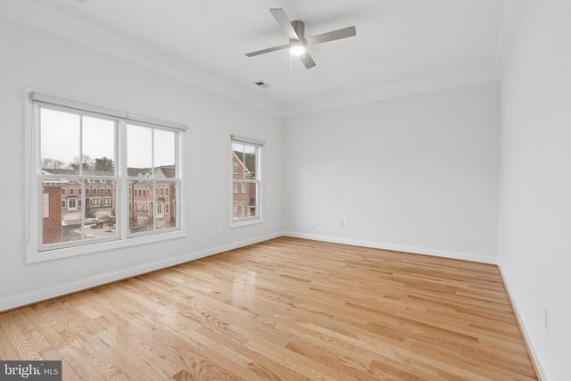 7004 EASTERN RED CEDAR LN, Mclean, VA 22101