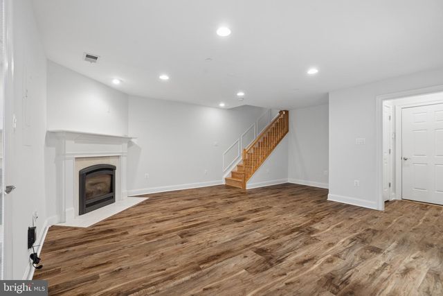 7004 EASTERN RED CEDAR LN, Mclean, VA 22101