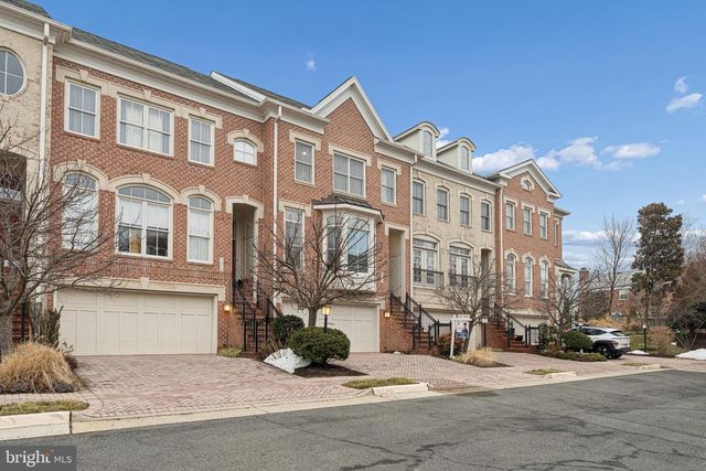 7004 EASTERN RED CEDAR LN, Mclean, VA 22101