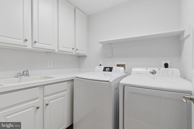 7004 EASTERN RED CEDAR LN, Mclean, VA 22101