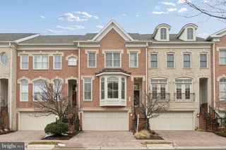 7004 EASTERN RED CEDAR LN, Mclean, VA 22101