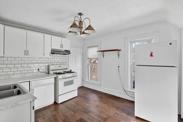 801 N Winnebago Street, Rockford, IL 61103