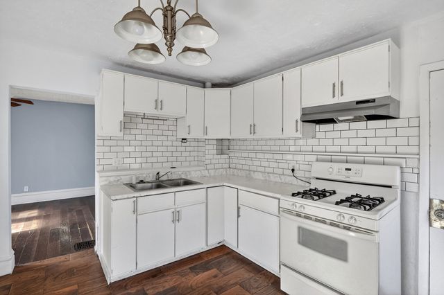 801 N Winnebago Street, Rockford, IL 61103