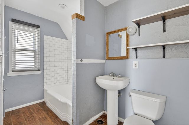 801 N Winnebago Street, Rockford, IL 61103