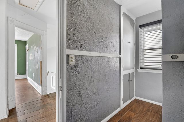 801 N Winnebago Street, Rockford, IL 61103