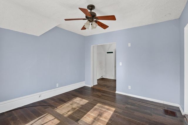 801 N Winnebago Street, Rockford, IL 61103