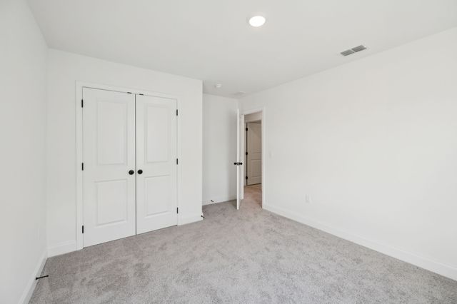 116 Dahlia Dr, La Vergne, TN 37086