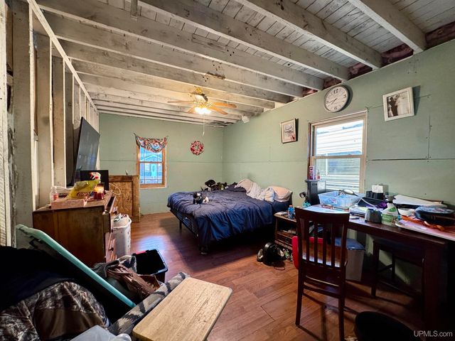 416 E Stanton Street, Iron Mountain, MI 49801