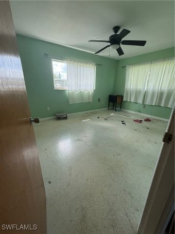 105 Oregon RD N, Lehigh Acres, FL 33936