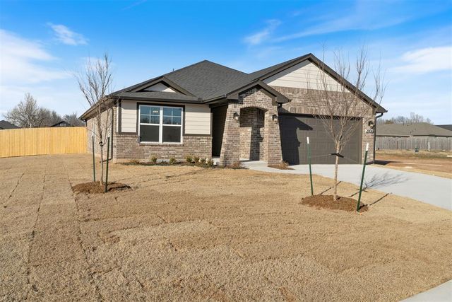 20061 Woodrock Street, Harrah, OK 73045