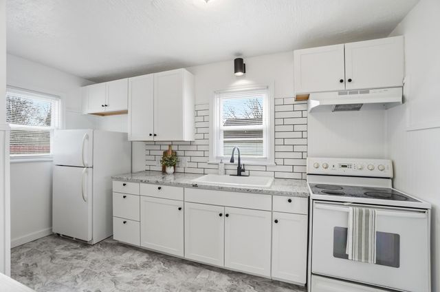 329 Roosevelt Drive 329 Roosevelt Drive, Springfield, OH 45503