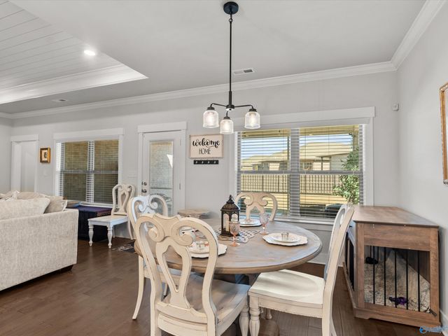 21861 Natures Cove Drive, Athens, AL 35613
