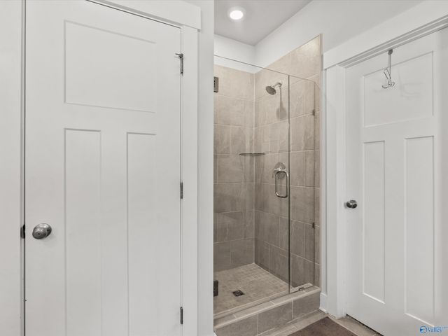 21861 Natures Cove Drive, Athens, AL 35613