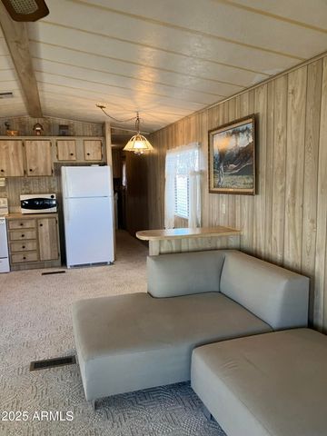 2523 E CONTENTION MINE Road 9, Phoenix, AZ 85032